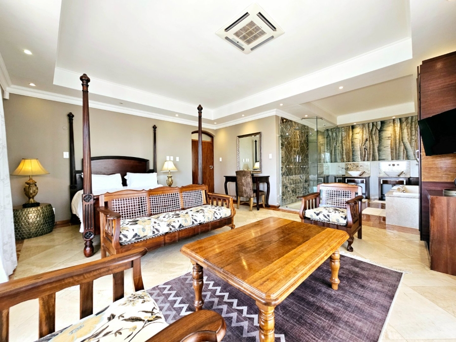 8 Bedroom Property for Sale in Waverley Free State